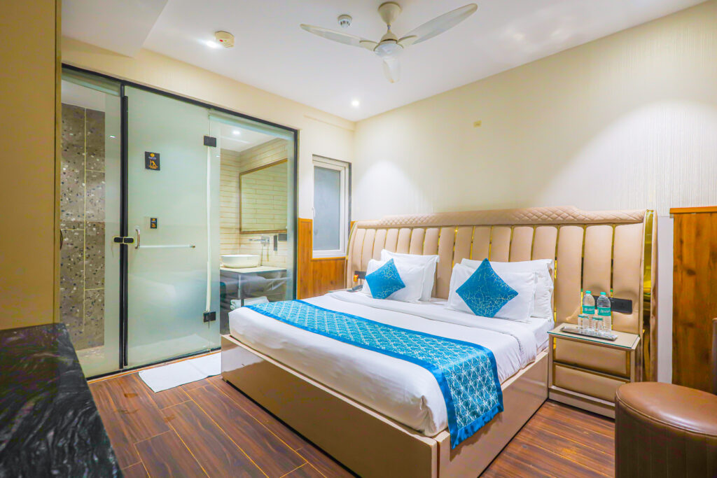 Stay in West Delhi for Easy Travel